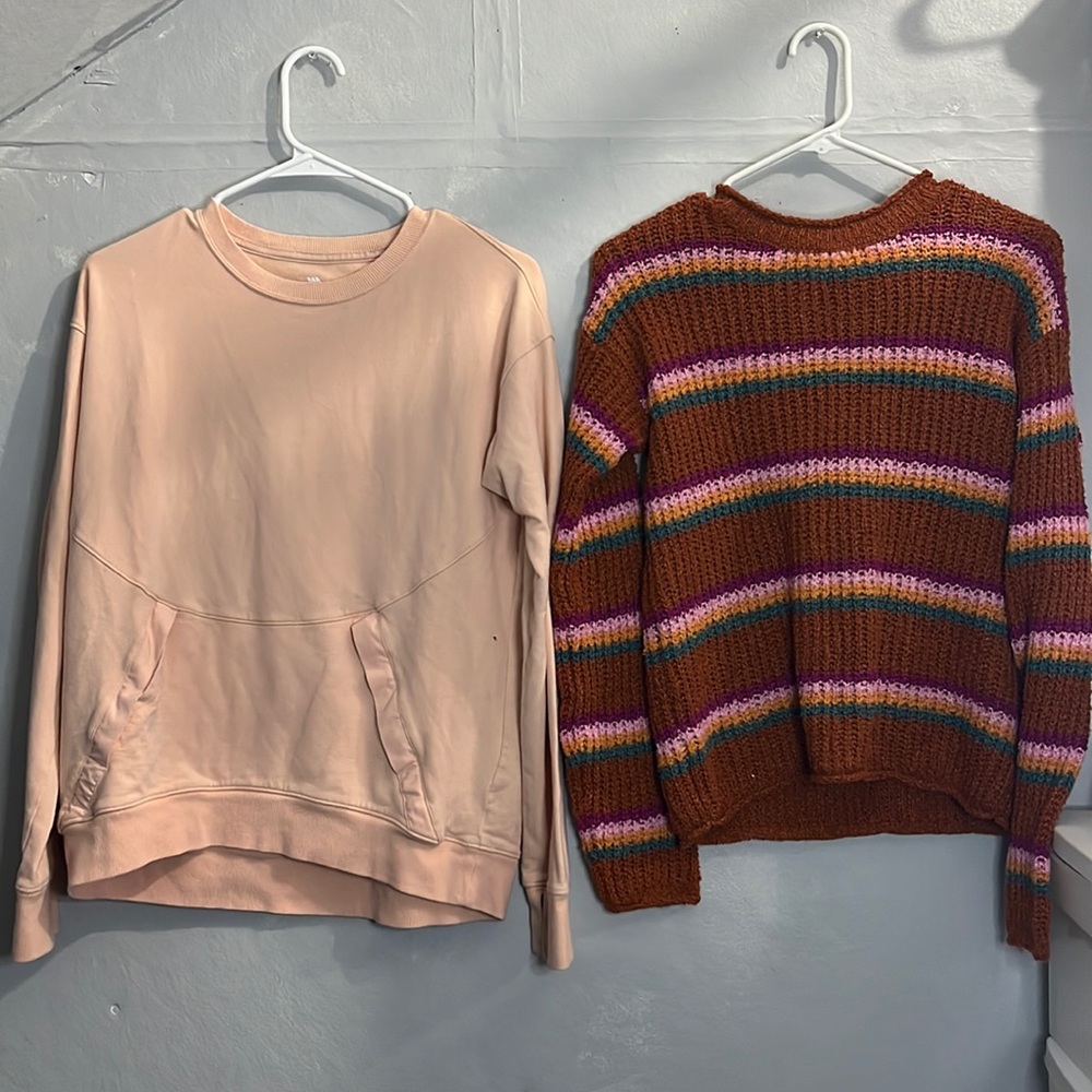 2 pairs of girls jeans! And 2 sweaters girls!